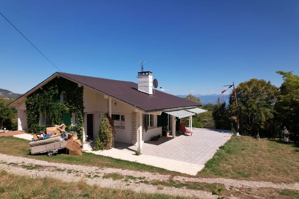 Ampia casa individuale in posizione tranquilla con vista – foto 6 di 13