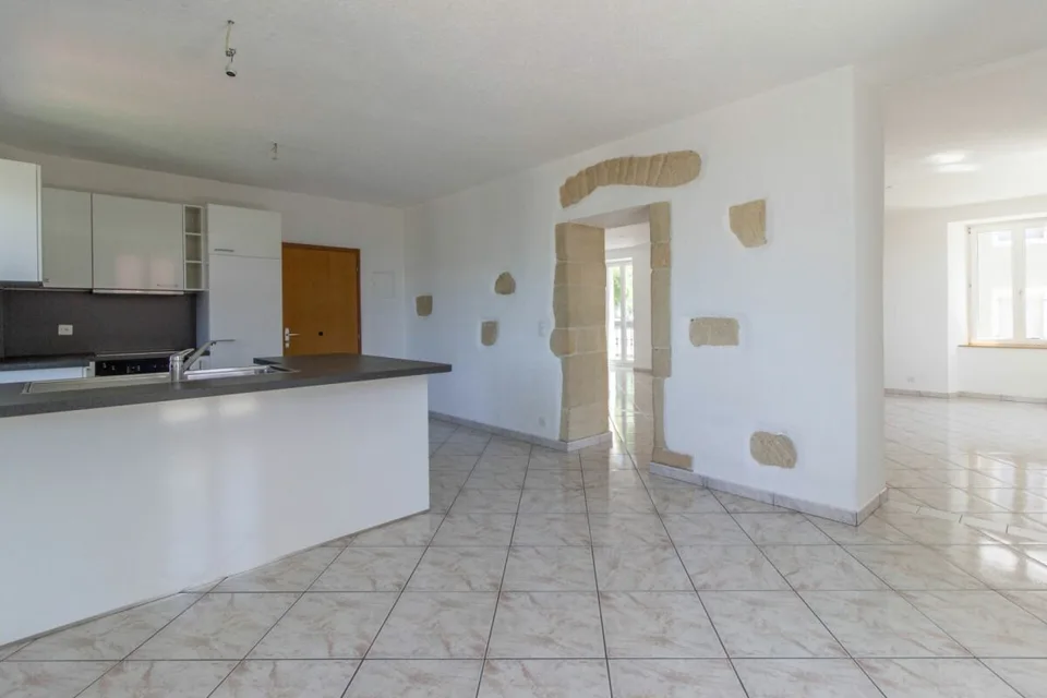 Wohnung 5,5 Zimmer im 1. Stock in Brenets – Foto 4 von 13