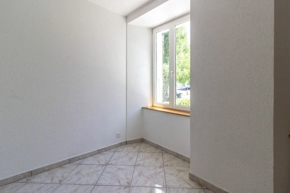 Wohnung 5,5 Zimmer im 1. Stock in Brenets – Foto 8 von 13