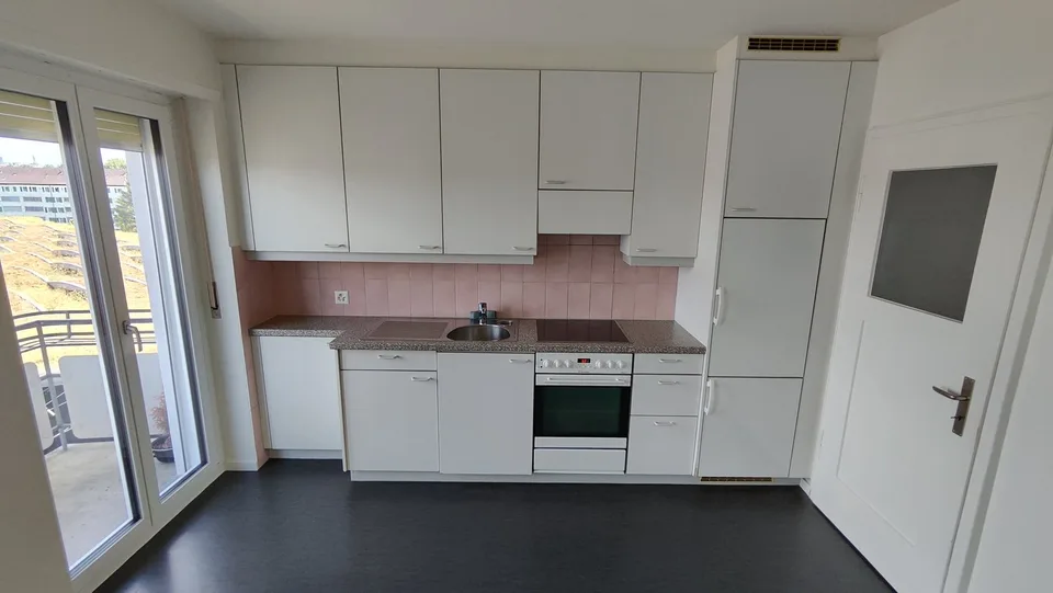 Appartement coopératif 3 pièces confortable dans un excellent emplacement ! – photo 2 sur 9