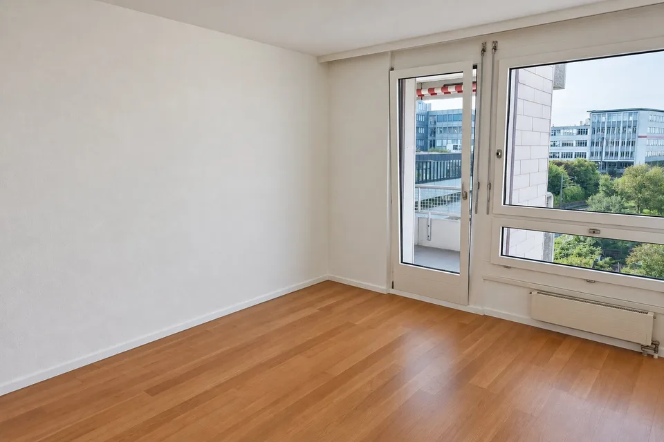 Helle 3.5-Zimmer-Wohnung mit Südbalkon – Foto 4 von 11