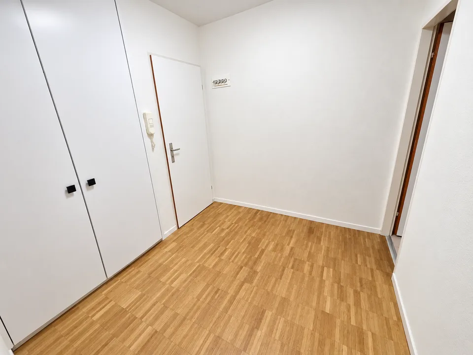 Occasione unica: appartamento 2 camere con accesso diretto allo spazio commerciale – foto 6 di 14