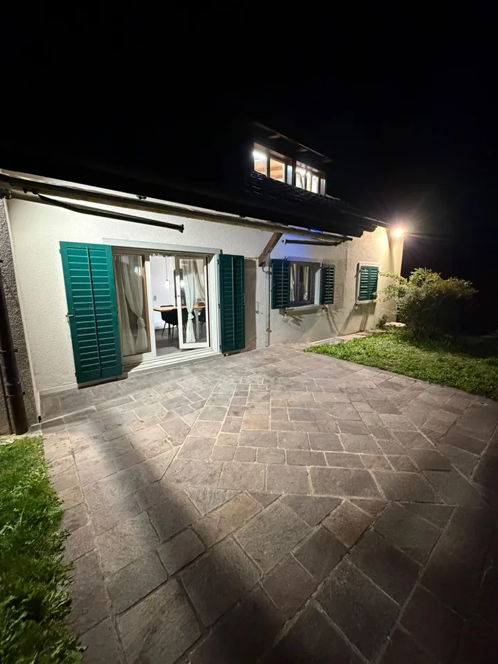 Alleinstehendes Einfamilienhaus mit gepflegtem, grossem Garten – Foto 10 von 12