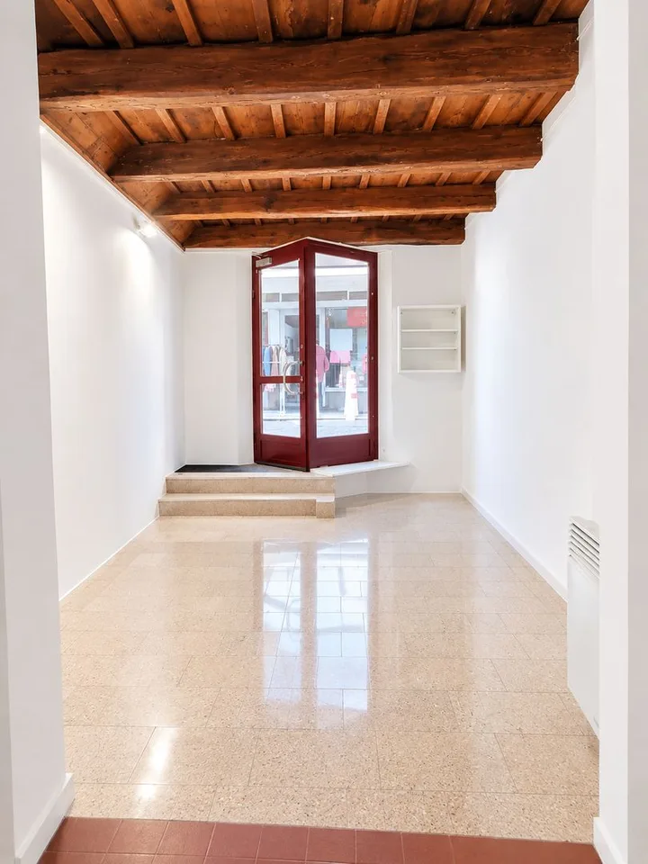 Triplex dal fascino ticinese nel cuore della Città Vecchia di Locarno – foto 12 di 16