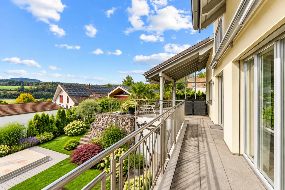 Einfamilinehaus mit Panoramablick, Pool und Privatsphäre – Foto 12 von 26