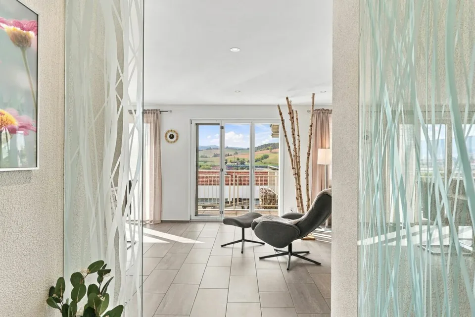 Einfamilinehaus mit Panoramablick, Pool und Privatsphäre – Foto 6 von 26