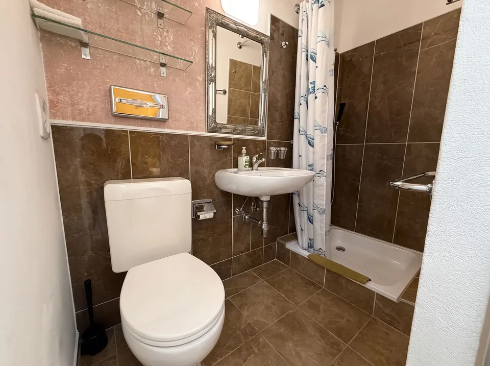 Un grande duplex nel cuore della Città Vecchia di Locarno – foto 14 di 15