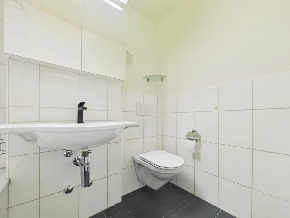 Helle 3.5-Zimmer-Wohnung mit vielseitiger Raumaufteilung – Foto 11 von 13