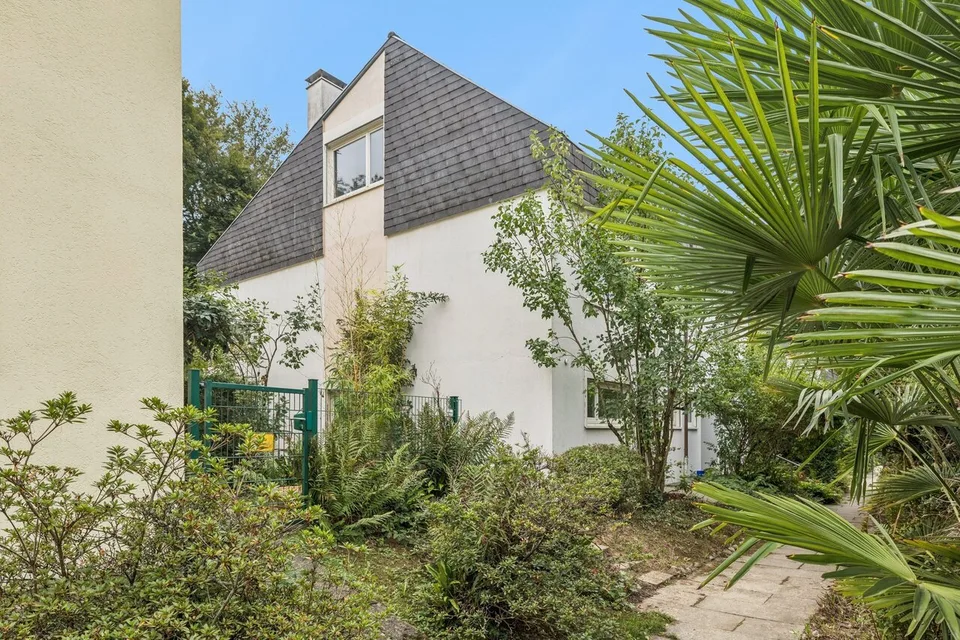Rêve de maison au bord de la forêt : maison jumelée de 5 pièces à Bottmingen – photo 2 sur 13