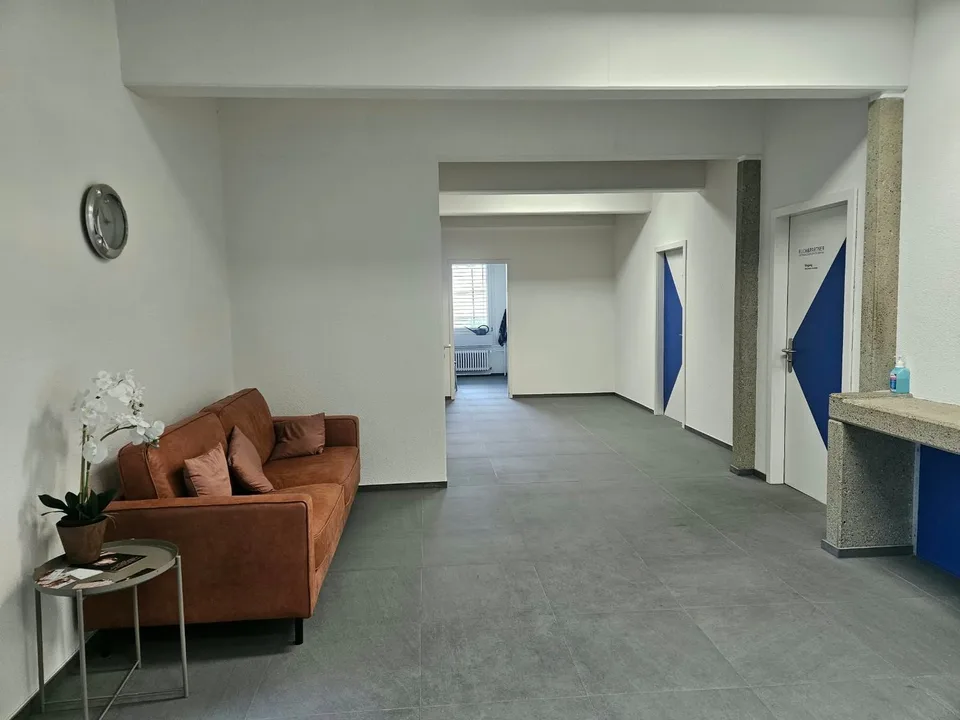 Helles Büro oder Praxis an ruhiger Lage in Aarberg – Foto 13 von 18