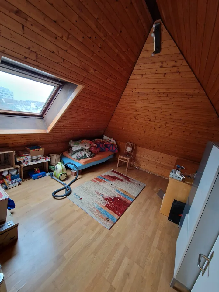 Appartamento in maisonette con grande terrazza sul tetto, proprio nel cuore di Gundeli! – foto 8 di 11