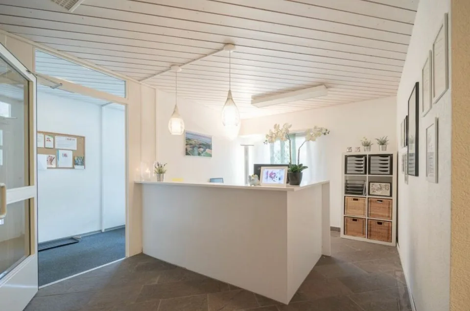 100m² commercial space, practice or office Fruthwilen – photo 5 of 10