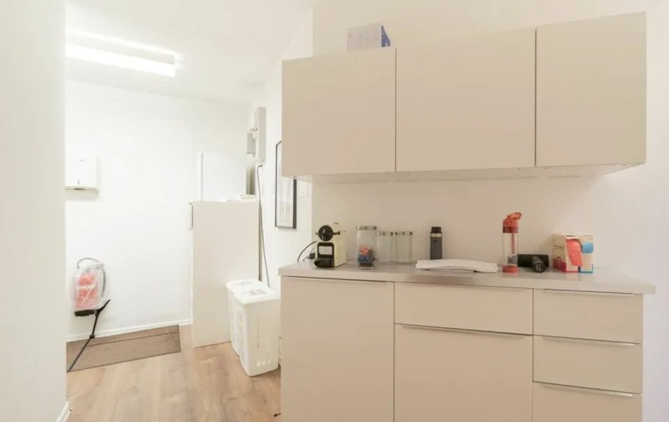 100m² commercial space, practice or office Fruthwilen – photo 8 of 10
