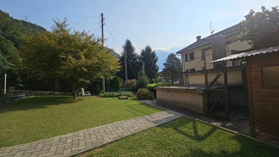 GERÄUMIGES EINFAMILIENHAUS MIT GARTEN IN S.VITTORE – Foto 5 von 18