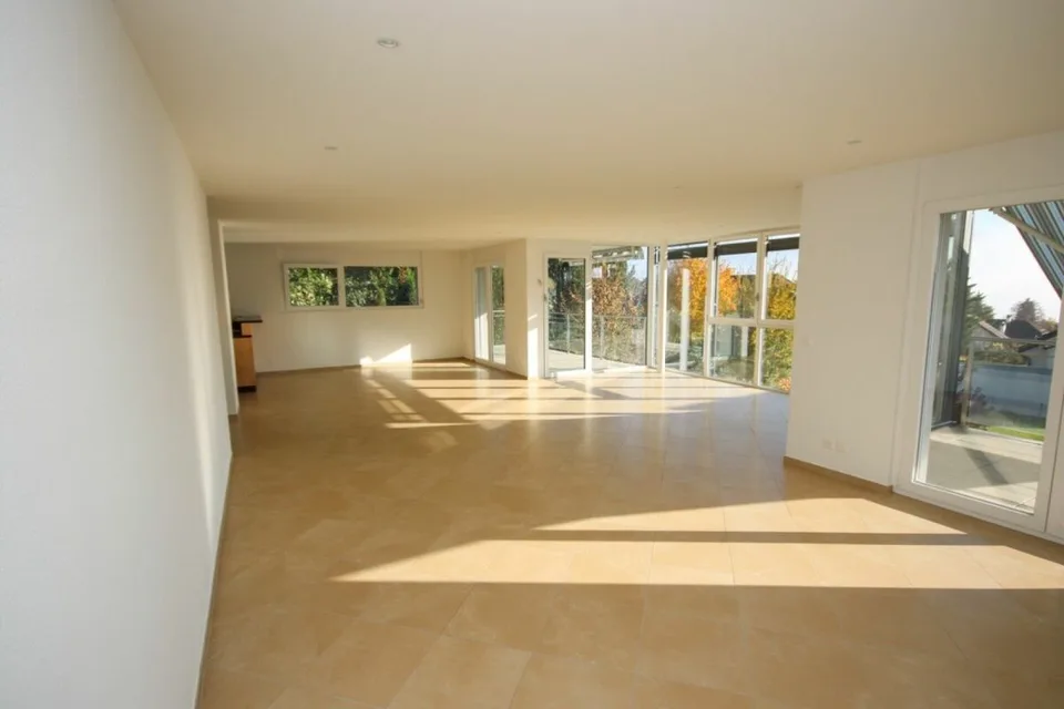 Luxuriöse 5,5-Zimmer-Wohnung mit Terrasse und Seeblick – Foto 10 von 23