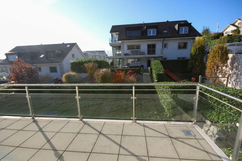 Luxuriöse 5,5-Zimmer-Wohnung mit Terrasse und Seeblick – Foto 8 von 23
