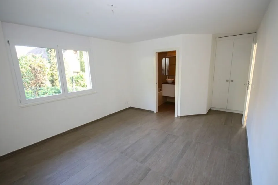 Luxuriöse 5,5-Zimmer-Wohnung mit Terrasse und Seeblick – Foto 15 von 23