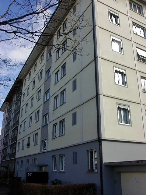 Appartamento di 2 camere frescamente ristrutturato con balcone – foto 7 di 8