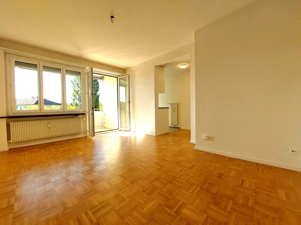 Appartamento di 2 camere frescamente ristrutturato con balcone – foto 5 di 8