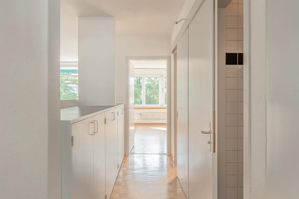 3.5-Zimmer-Wohnung mit Einstellhallenplatz – Foto 4 von 10