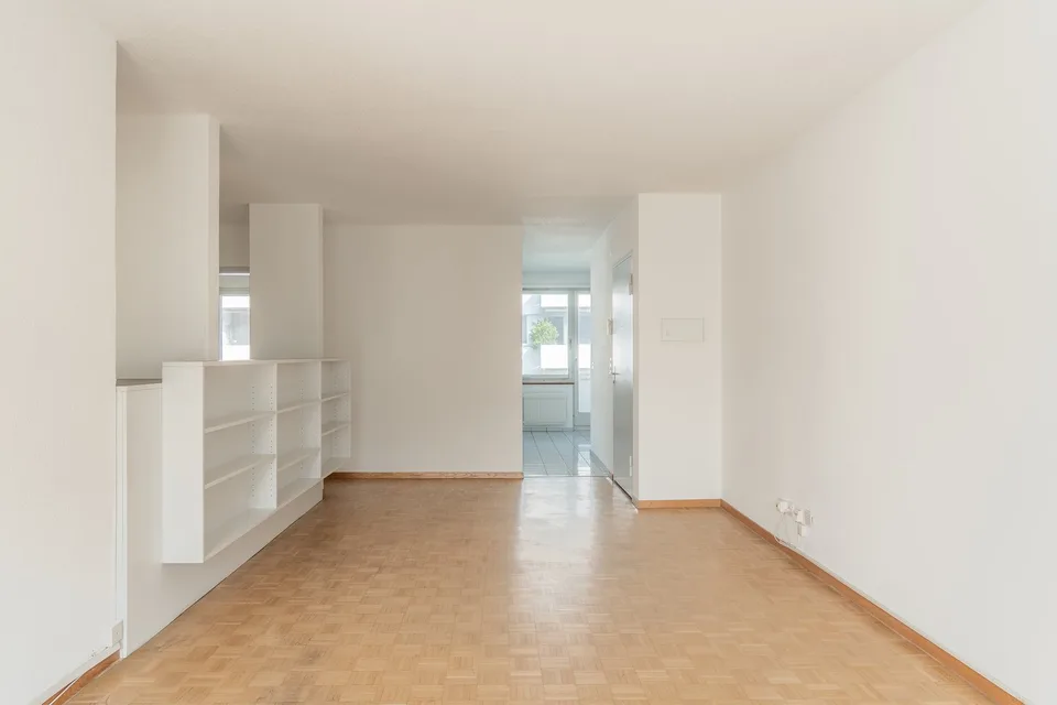 3.5-Zimmer-Wohnung mit Einstellhallenplatz – Foto 3 von 10