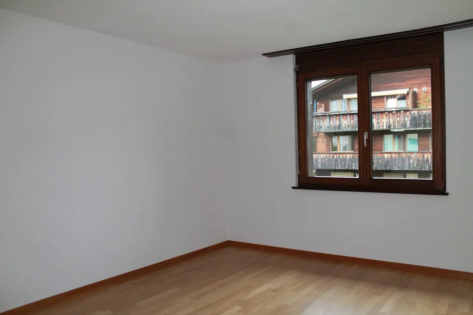 Beautiful, bright 4-room apartment in Frutigen – photo 3 of 8