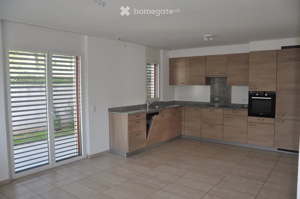 Casa indipendente con giardino a Comano – foto 2 di 5