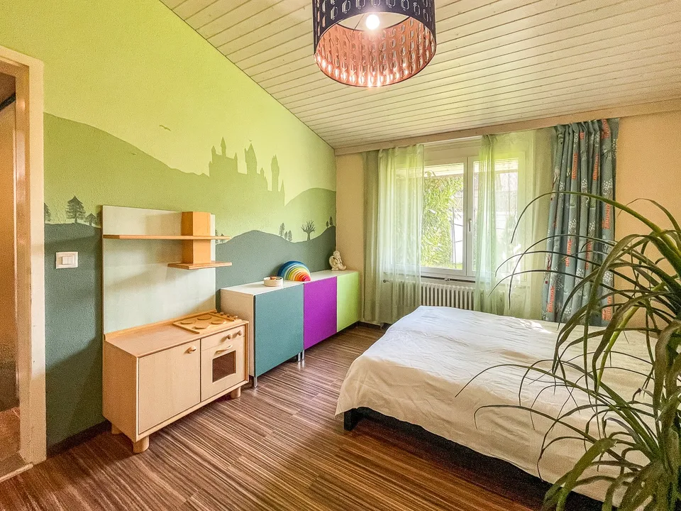 Maison individuelle avec entrée séparée au niveau du jardin (idéale pour cabinet, bureau, etc.) et salle de loisirs – photo 11 sur 16