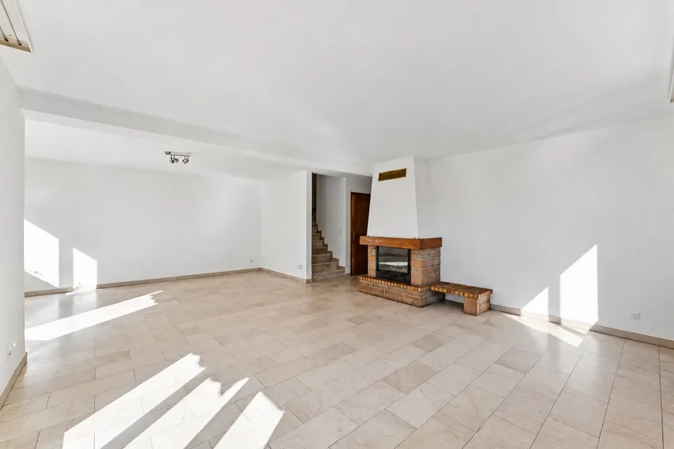 Casa a schiera di 5.5 locali con giardino e studio indipendente – foto 4 di 11