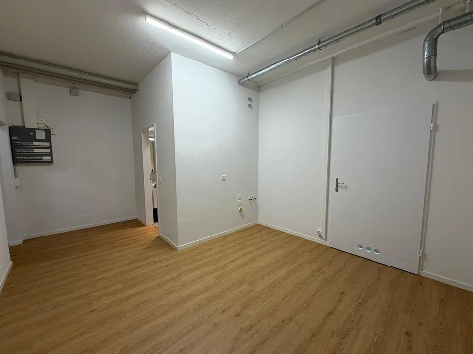 Atelier in Zürich Altstetten - BEFRISTET BIS 31.03.2027 – Foto 3 von 5