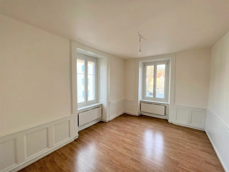 Zweieinhalb-Zimmer-Wohnung in Le Locle – Foto 2 von 4