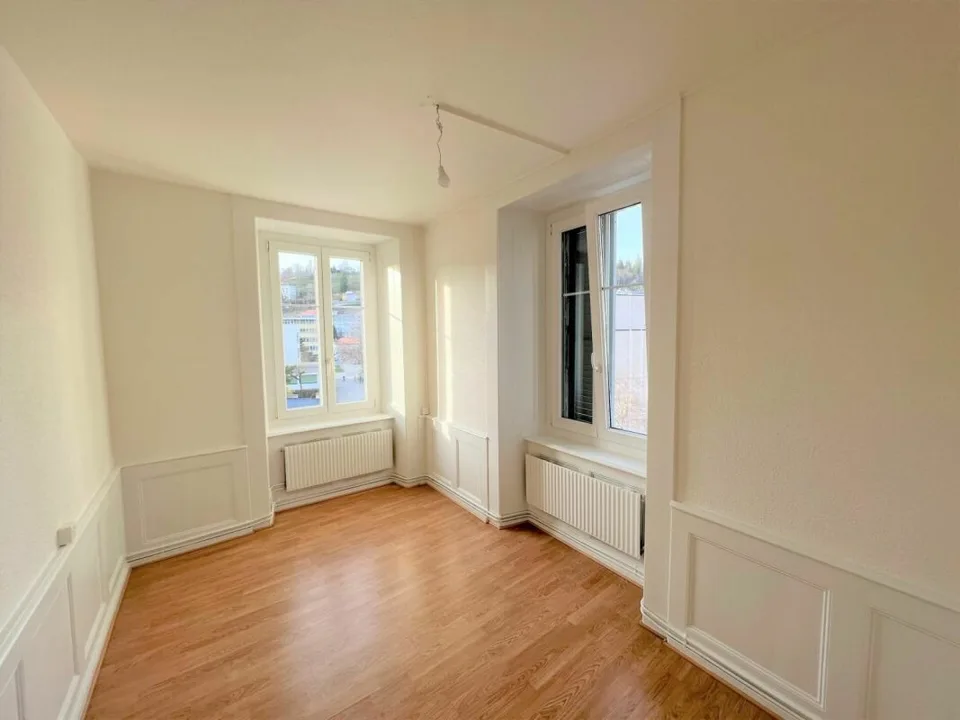 Zweieinhalb-Zimmer-Wohnung in Le Locle – Foto 3 von 4