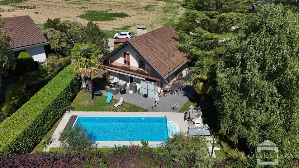Einzelvilla mit Pool, die Kunst des Lebens an der Küste – Foto 10 von 12