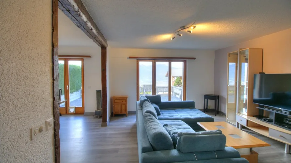Angrenzendes Chalet mit 5.5 Zimmern in Les Agettes – Foto 3 von 13