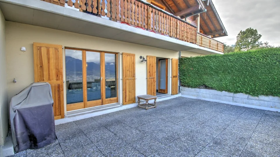 Angrenzendes Chalet mit 5.5 Zimmern in Les Agettes – Foto 9 von 13