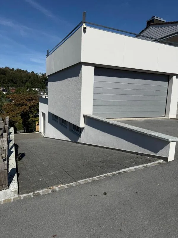 Espace commercial polyvalent avec 2 places de parking – photo 6 sur 7