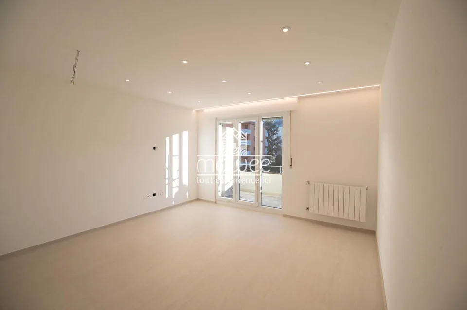 Magnifique appartement entièrement rénové aux finitions haut standing – photo 6 sur 12