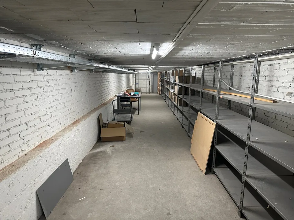 Lagerfläche / Hobbyraum in Bülach, nahe der Autobahn, zu vermieten – Foto 3 von 5