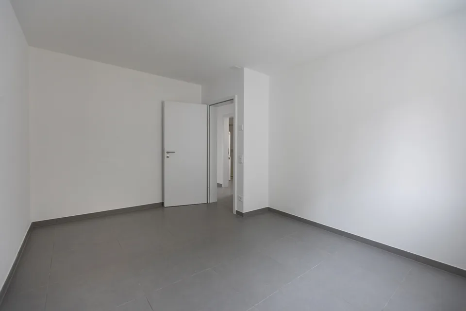 Vista aperta, finiture moderne e tutti i servizi a portata di mano – foto 6 di 8