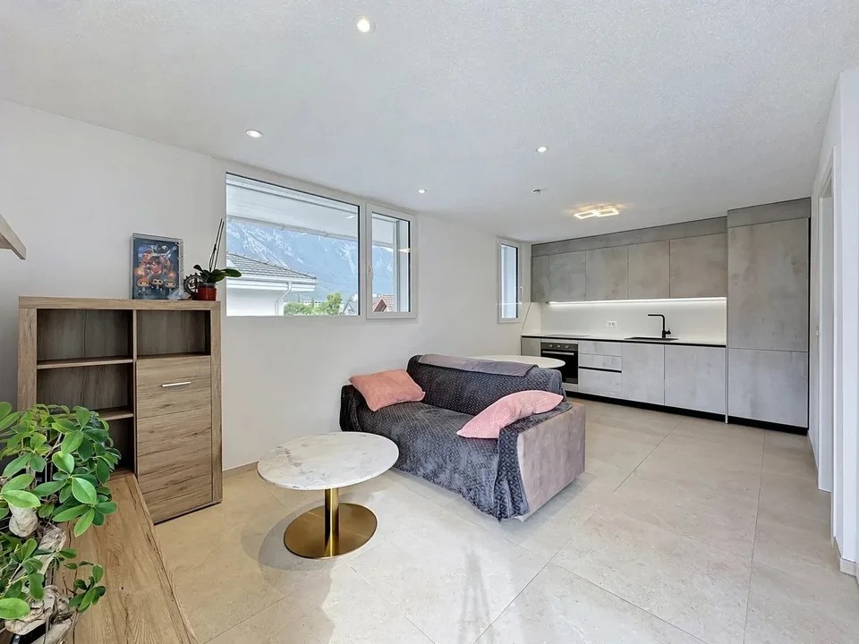 Moderne 2.5-Zimmer-Wohnung in Collombey mit großer Terrasse – Foto 5 von 11