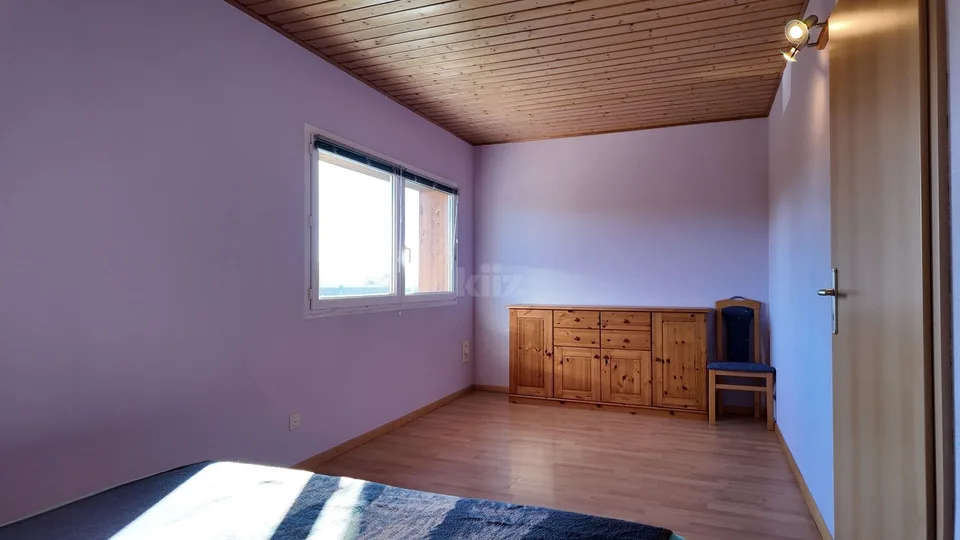Schönes Einfamilienhaus mit Garten und Terrasse – Foto 9 von 13