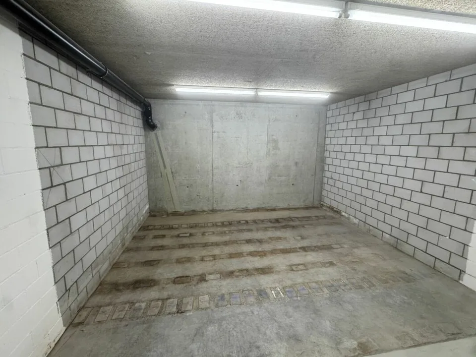 Storage Room - 53m2 – photo 6 of 7