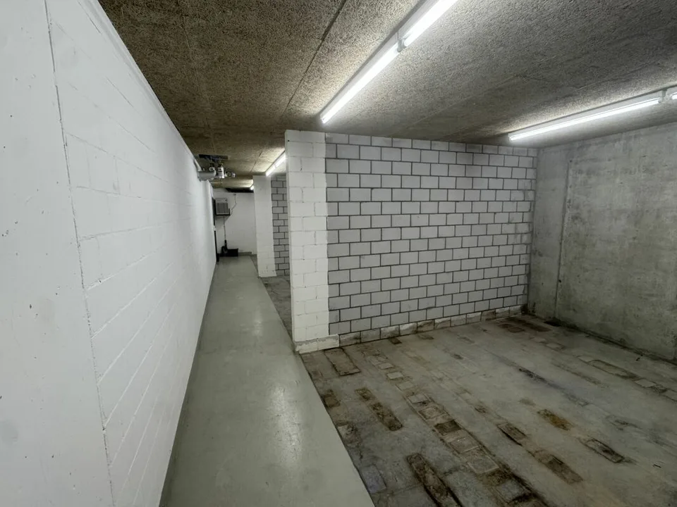 Storage Room - 53m2 – photo 2 of 7