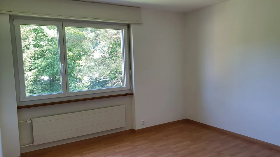 Apartment located in a quiet neighborhood surrounded by greenery – photo 10 of 11