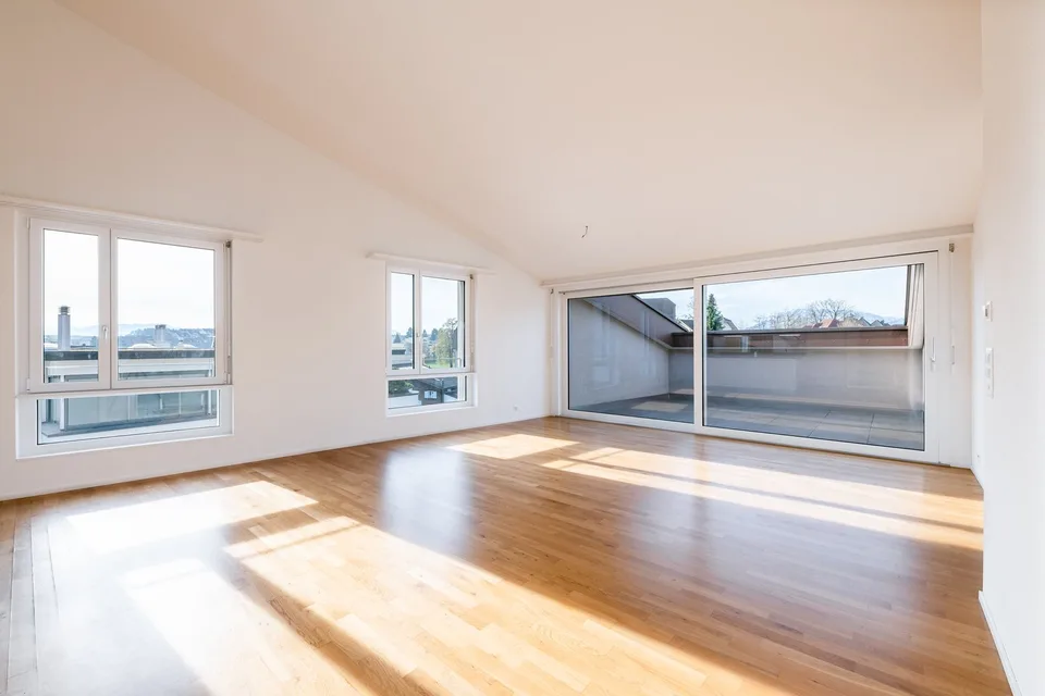 Exklusive Attika-Wohnung – Foto 2 von 11