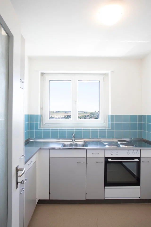 Helle 3-Zimmer-Wohnung im 16. Stock mit Balkon und Weitsicht in Nidau (11-1601) – Foto 5 von 10