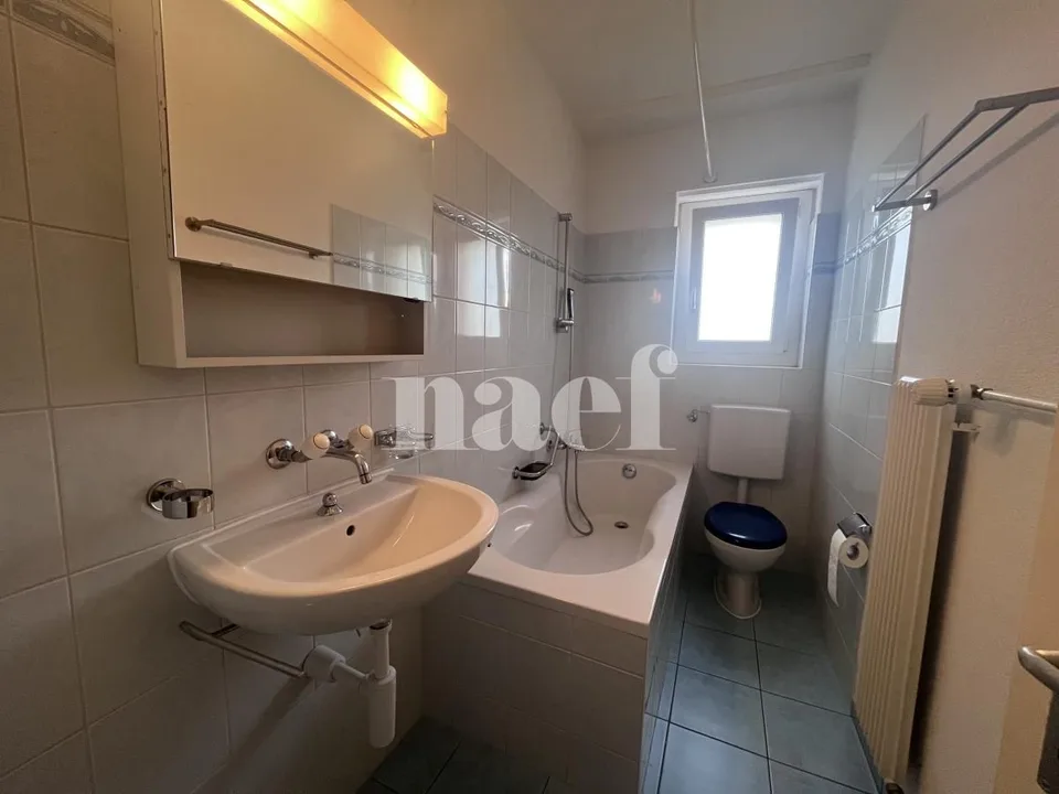 Dreizimmerwohnung im zweiten Stock – Foto 5 von 8