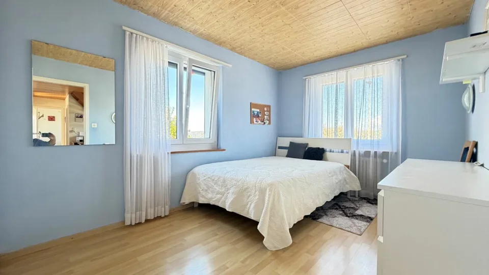 MOLTO SPAZIO, SOLE & VISTA PANORAMICA - CASA UNIFAMILIARE 4.5 LOCALI CON 580 M² DI TERRENO & GRANDE GARAGE – foto 14 di 28