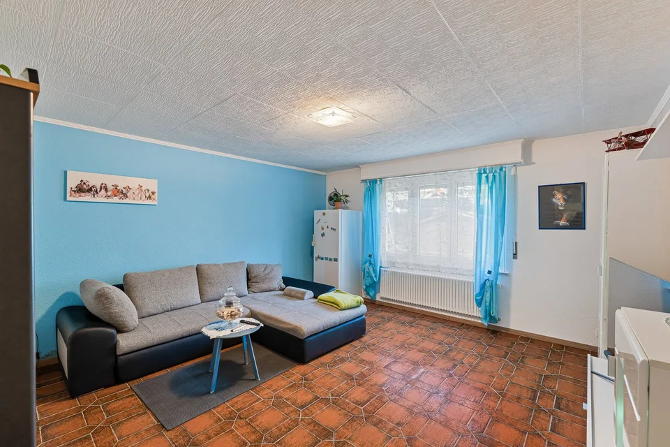 Bright 3.5-room apartment in the heart of Chalais – photo 2 of 9