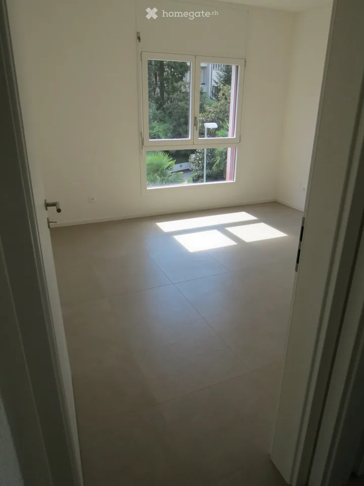 Lugano, 2.5 rooms with beautiful view, two steps from the city center – photo 2 of 4